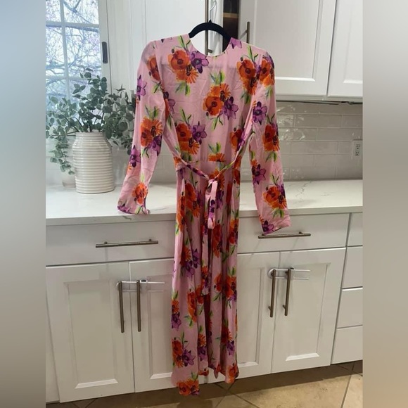 MSGM dress size IT42/US6 GUC, has small mark on front (circled in photo) - Picture 2 of 4